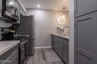 Photo #1: 6843994 Listing