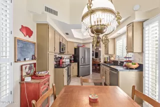 Photo #5: 6844250 Listing 