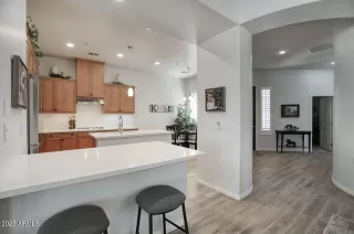 Photo #6: 6844297 Listing