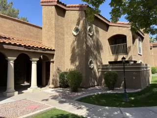 Photo #2: 6844328 Listing