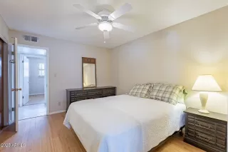 Photo #6: 6844574 Listing