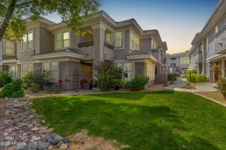 Photo #4: 6844605 Listing