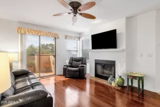 Photo #5: 6844657 Listing 