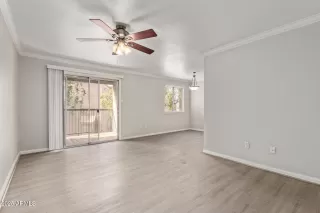 Photo #3: 6844687 Listing