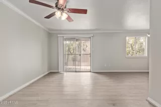 Photo #5: 6844687 Listing