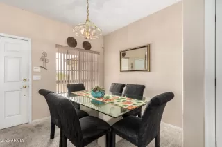 Photo #4: 6844759 Listing