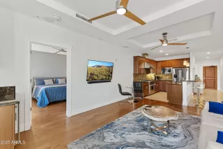 Photo #3: 6844882 Listing 