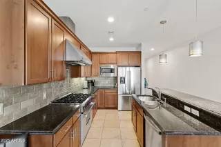 Photo #5: 6844882 Listing 