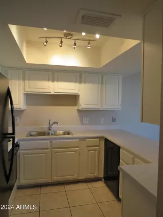 Photo #1: 6844912 Listing