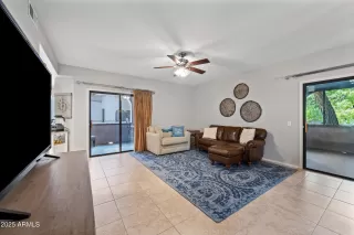 Photo #2: 6844978 Listing 