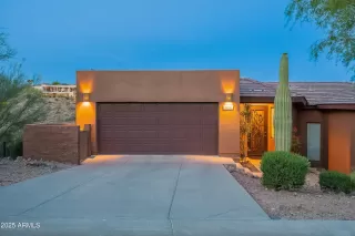 Photo #6: 6844996 Listing
