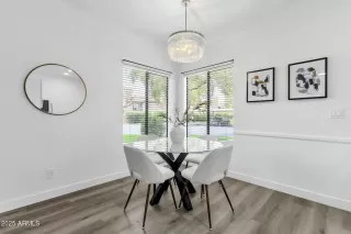 Photo #6: 6845027 Listing