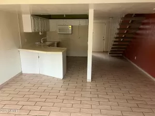 Photo #4: 6845258 Listing