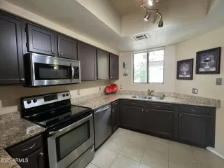 Photo #4: 6845468 Listing