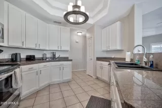 Photo #6: 6845576 Listing