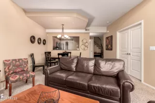 Photo #5: 6845709 Listing 