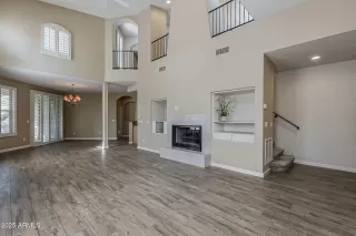 Photo #3: 6845776 Listing