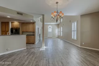 Photo #4: 6845776 Listing