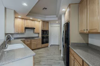 Photo #6: 6845776 Listing