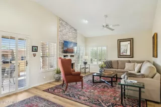 Photo #4: 6845799 Listing 