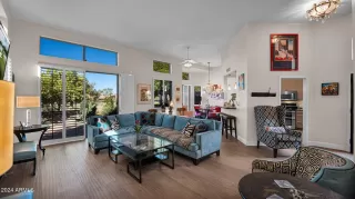 Photo #6: 6845837 Listing