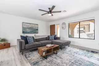 Photo #3: 6845848 Listing 