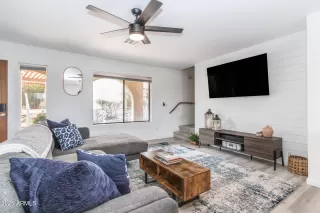 Photo #5: 6845848 Listing 