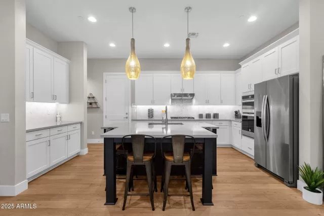 MLS: 6846098 Condo For Sale