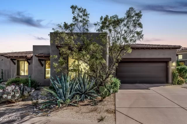 MLS: 6846162 Condo For Sale