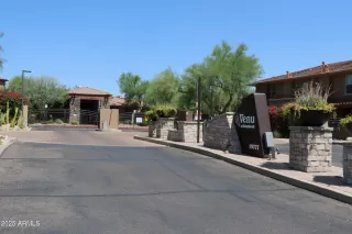 Photo #3: 6846190 Listing 