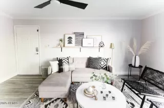 Photo #2: 6846237 Listing