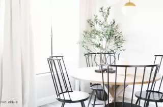 Photo #6: 6846237 Listing