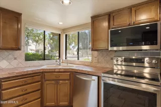 Photo #5: 6846270 Listing 