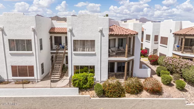 MLS: 6846365 Condo For Sale