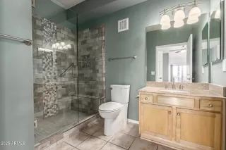 Photo #4: 6846365 Listing 