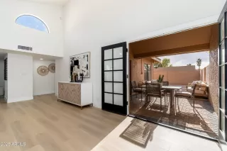 Photo #2: 6846456 Listing 