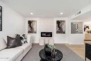 Photo #4: 6846456 Listing 