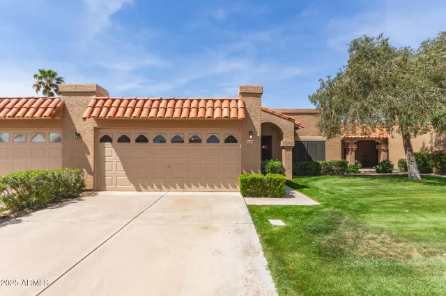 MLS: 6846523 Condo For Sale