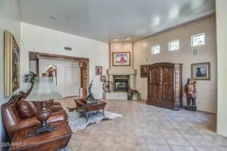 Photo #3: 6846534 Listing