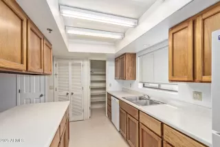 Photo #2: 6846560 Listing 