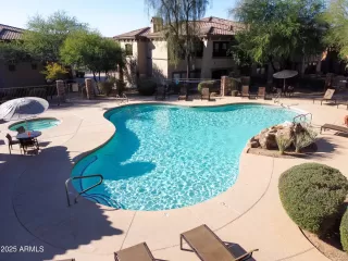 Photo #2: 6846602 Listing 