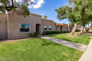 Photo #4: 6846643 Listing