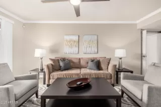 Photo #3: 6846648 Listing