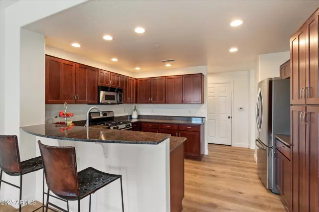 MLS: 6846665 Condo For Sale