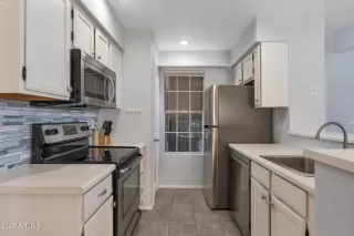 Photo #4: 6846863 Listing