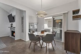 Photo #5: 6846863 Listing