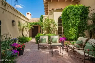 Photo #2: 6846877 Listing