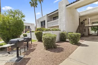 Photo #1: 6846897 Listing 