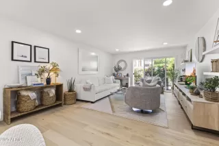 Photo #2: 6846897 Listing 