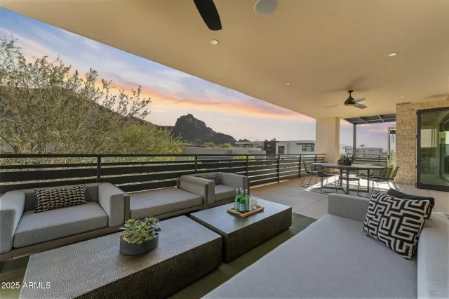 MLS: 6846953 Condo For Sale